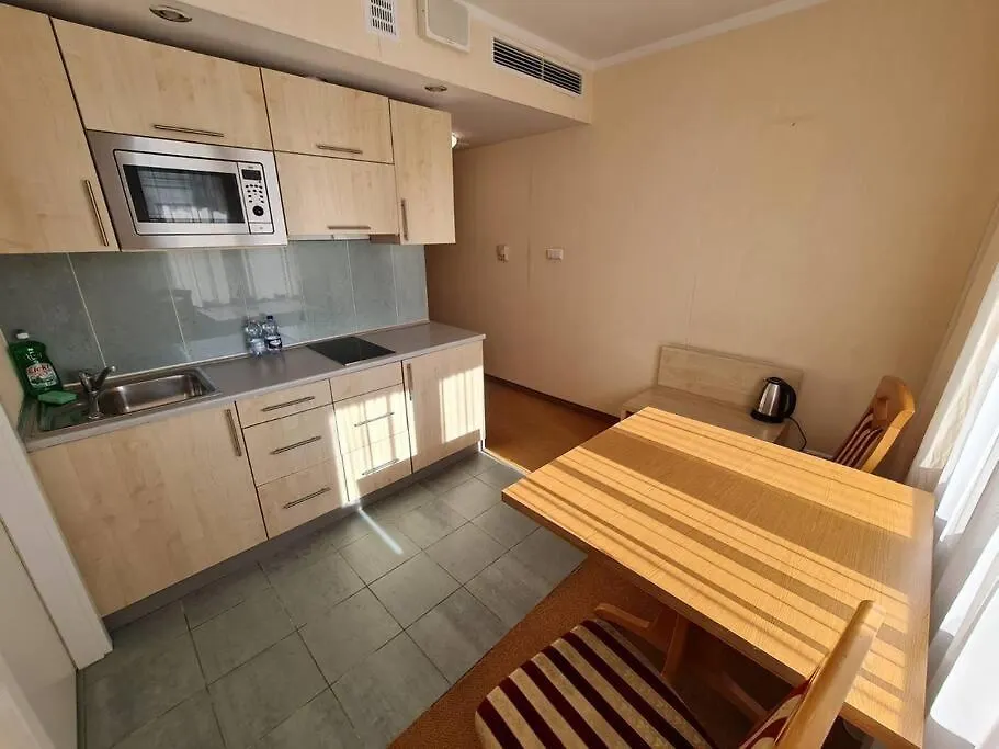 10Q - Z6 Apartment 505 Warschau
